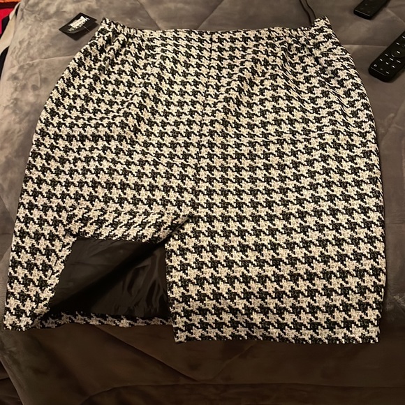 Women’s suit brand new with tags - Picture 11 of 12